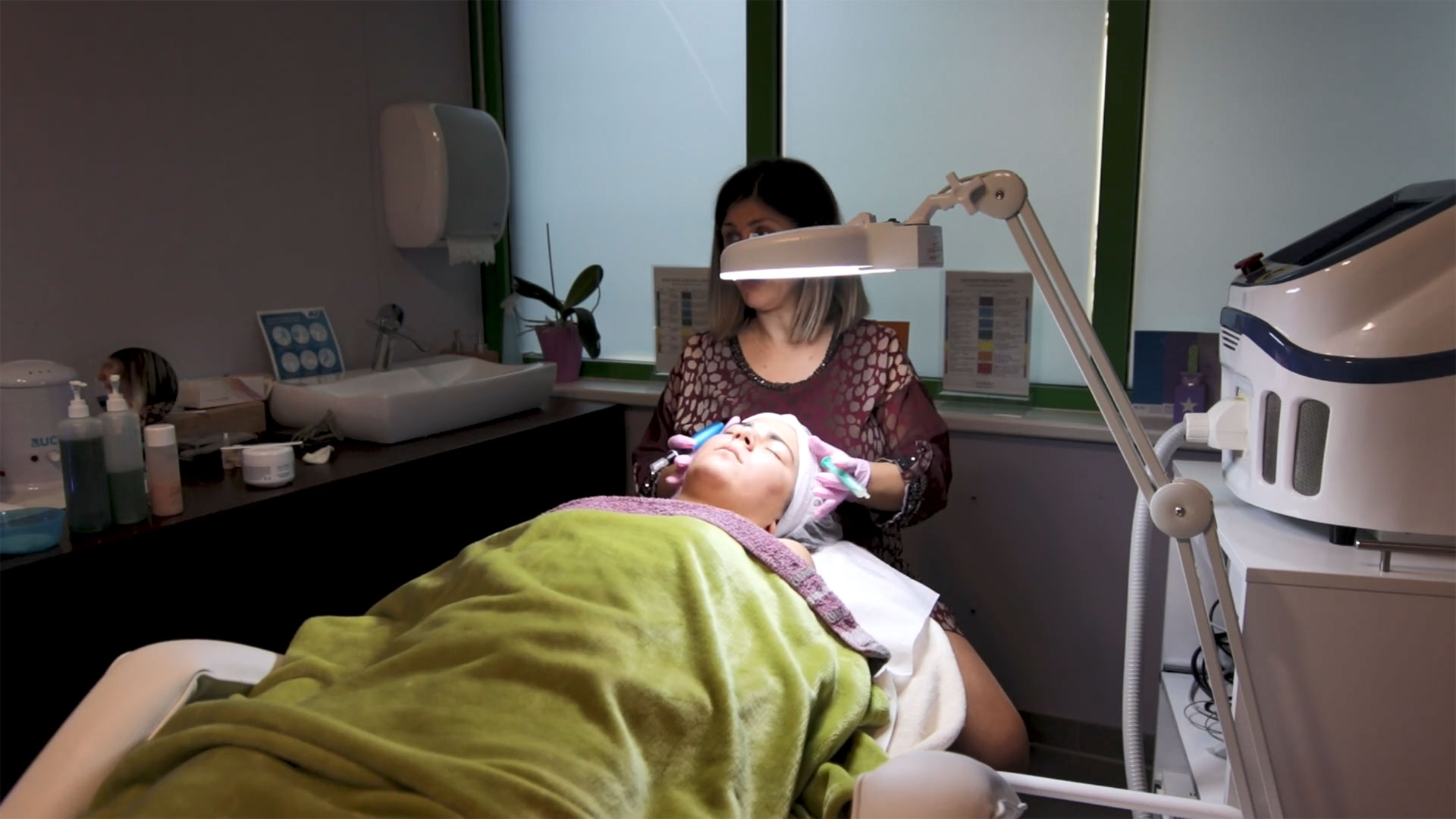 Microneedling treatment (Dermapen treatment) — изображение 2